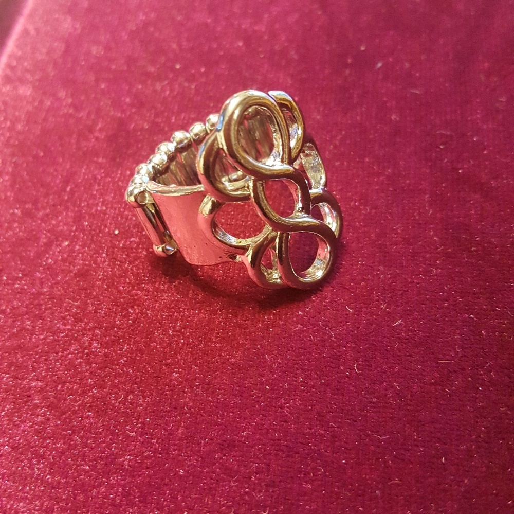 (SOLD) Beautiful Designed Ring